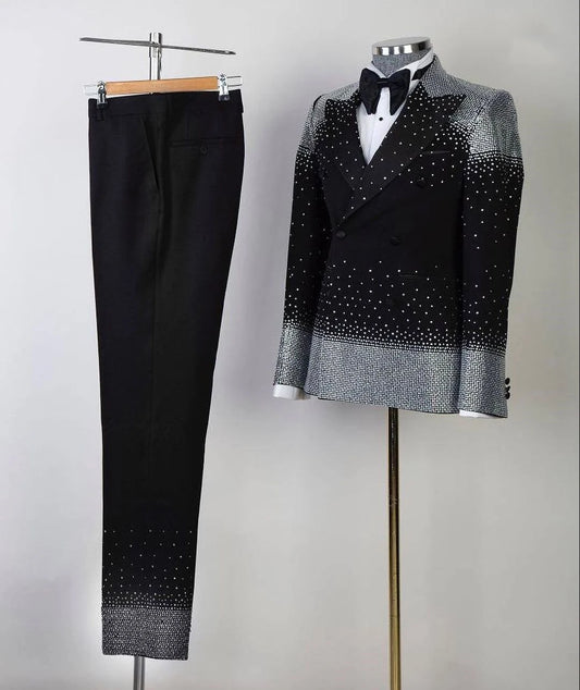 Elegante traje de novio negro y plateado para hombre: blazer cruzado brillante con adornos de cristal, perfecto para bodas y eventos formales, tallas grandes a medida disponibles.