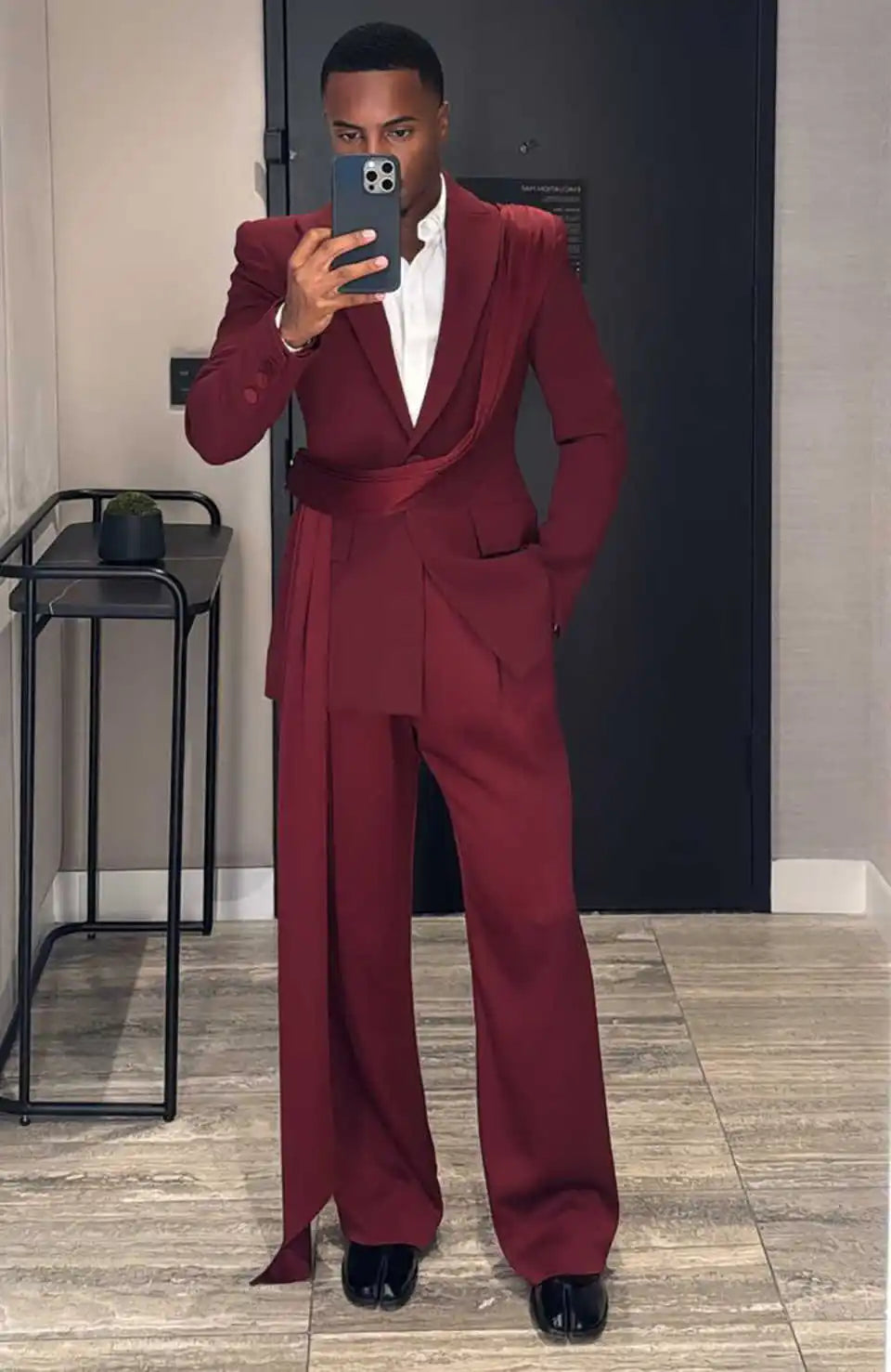 Simple Men Wedding Suits Peaked Lapel Single Breasted Ribbon Tuxedos Groom Party 2 Pcs Blazer Pants Customized Made
