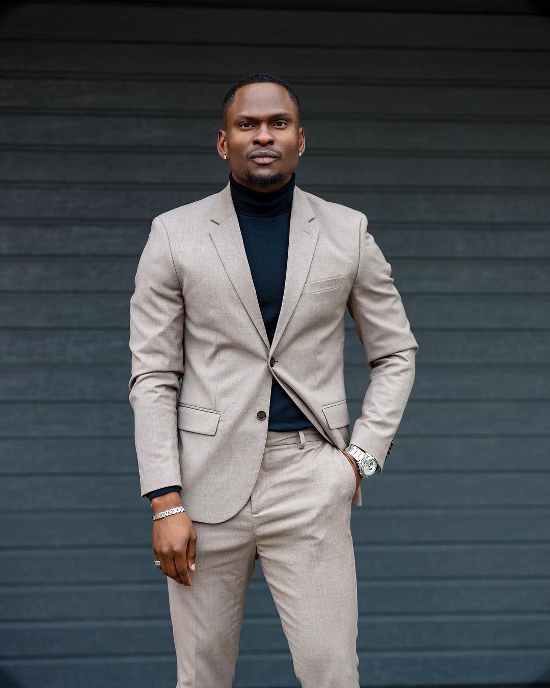 Traje sencillo para hombre, de un solo pecho, a medida, de dos piezas, chaqueta, pantalones, diseño de novio, traje formal para ocasiones especiales. 