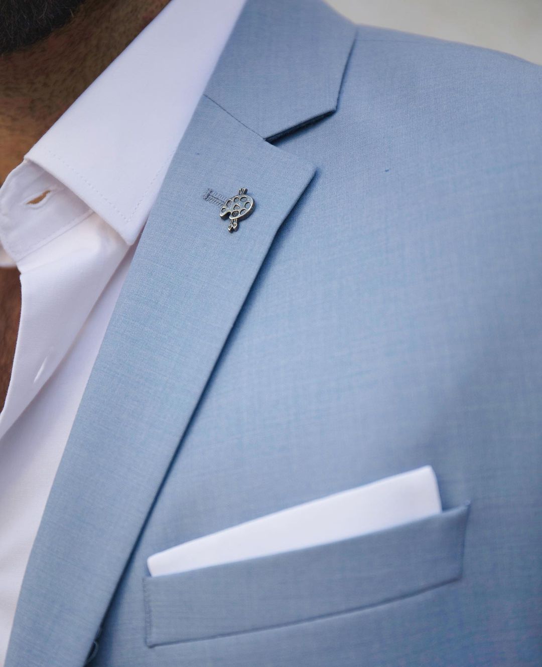 Traje de hombre azul cielo de un solo pecho fino a medida de dos piezas chaqueta pantalones diseñador novio ocasión formal traje hecho a medida 