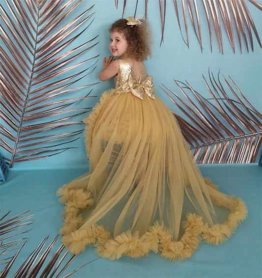 Vestido de tul con lentejuelas doradas y cola larga con volantes para niñas pequeñas