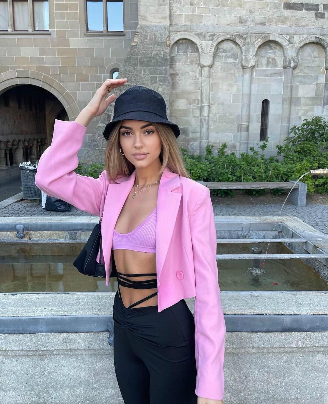 Summer Leisure Customized Women Jacket Pink Short Coat Wear Prom Party Business Blazer Only One Piece