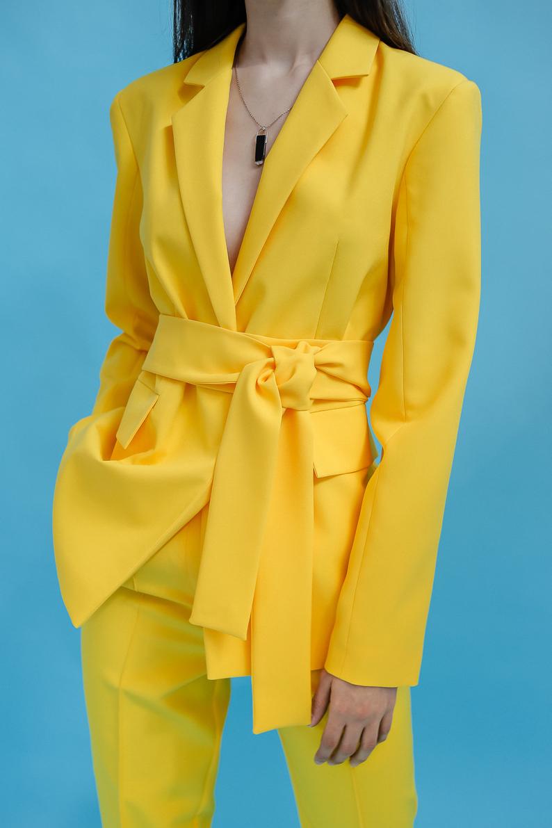 Traje de pantalón amarillo para madre de la novia, para mujer, de manga larga, formal, de negocios, con blazer y cinturón, 2 piezas 