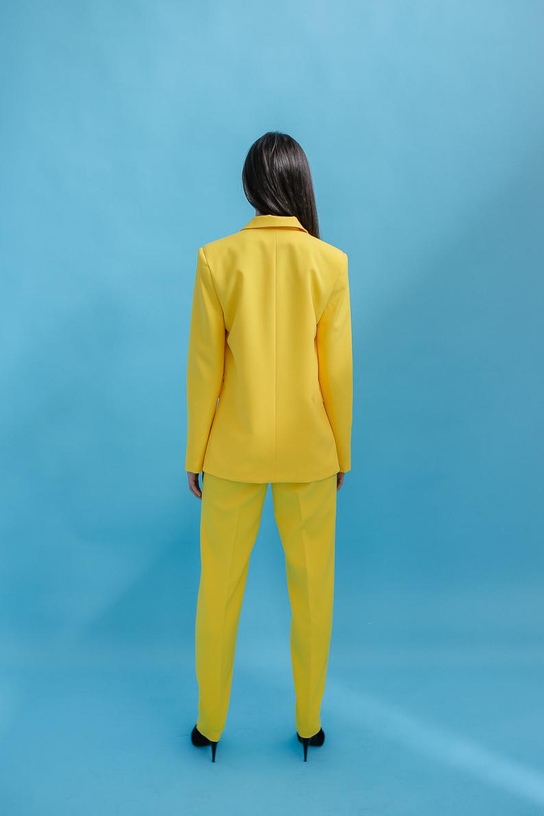 Traje de pantalón amarillo para madre de la novia, para mujer, de manga larga, formal, de negocios, con blazer y cinturón, 2 piezas 