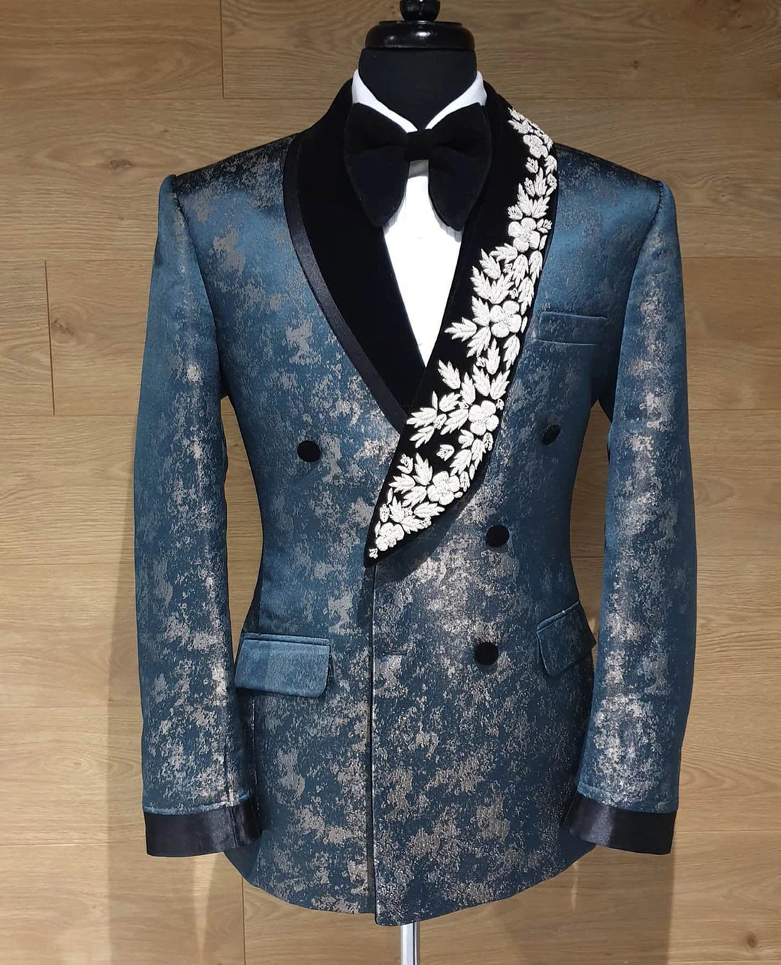 Costume de marié à motif floral pour homme, 2 pièces, blazer, pantalon noir, coupe ajustée, costume de bal