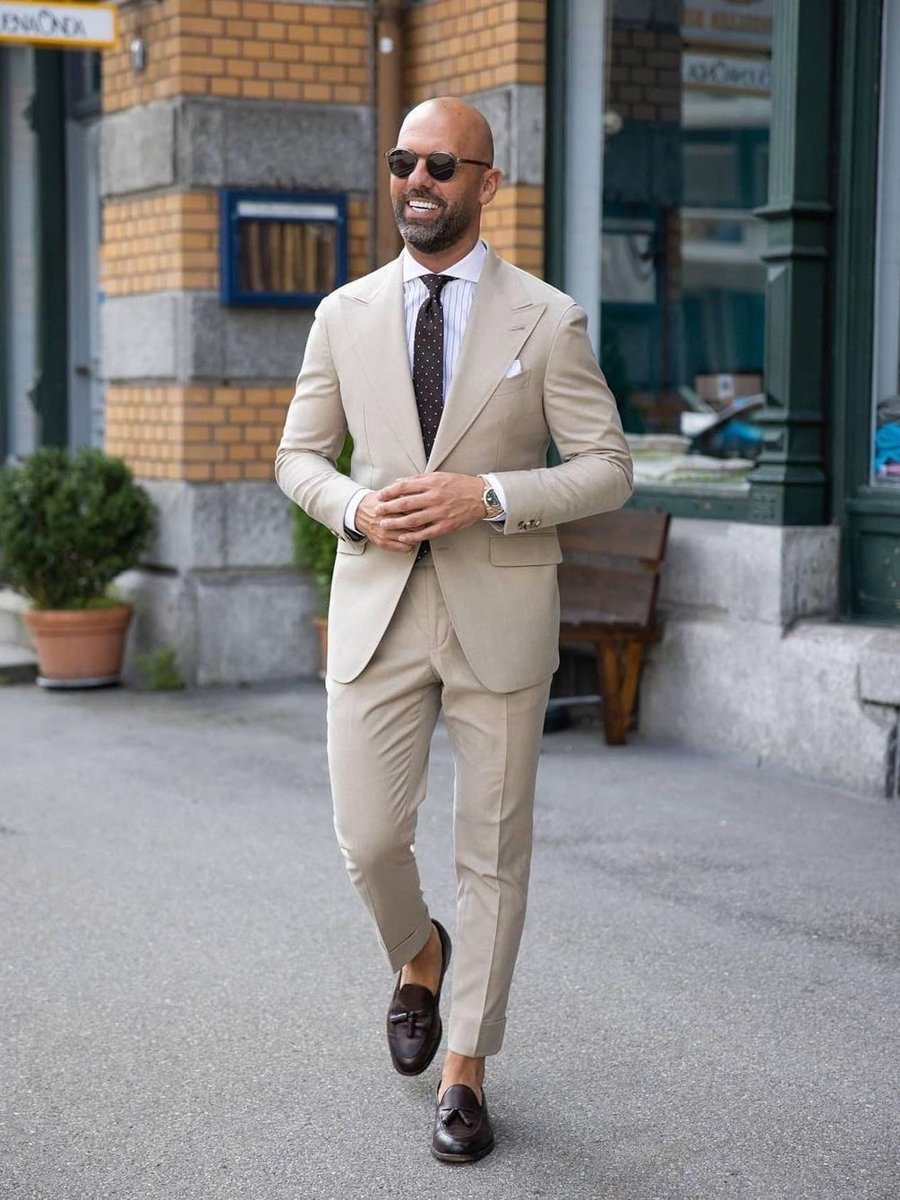 Men's Beige One Button Slim Fit Plus Size 2-Piece Wedding Tuxedo Suit Set
