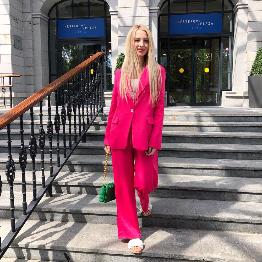 Conjunto de dos piezas para mujer, blazer de satén rosa rojo con un solo botón, pantalones femeninos, trajes holgados de estilo urbano para el tiempo libre. 