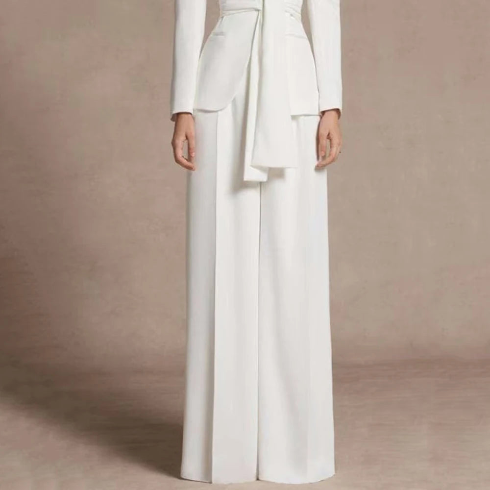 Ensemble élégant 2 pièces en coton blanc pour femme avec revers châle et pantalon taille haute ceinturé – Idéal pour les demoiselles d'honneur, les cocktails et les bals de fin d'année