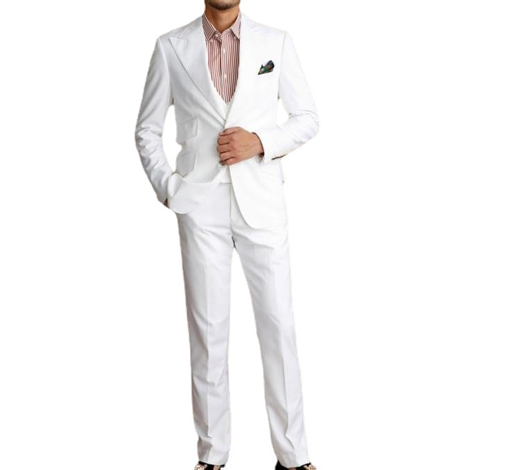 Groomsmen Peak Lapel Groom Tuxedos Men Wedding Dress Man Jacket Blazer Prom Dinner 3 Piece Suit(Jacket+Pants+Tie+Vest)