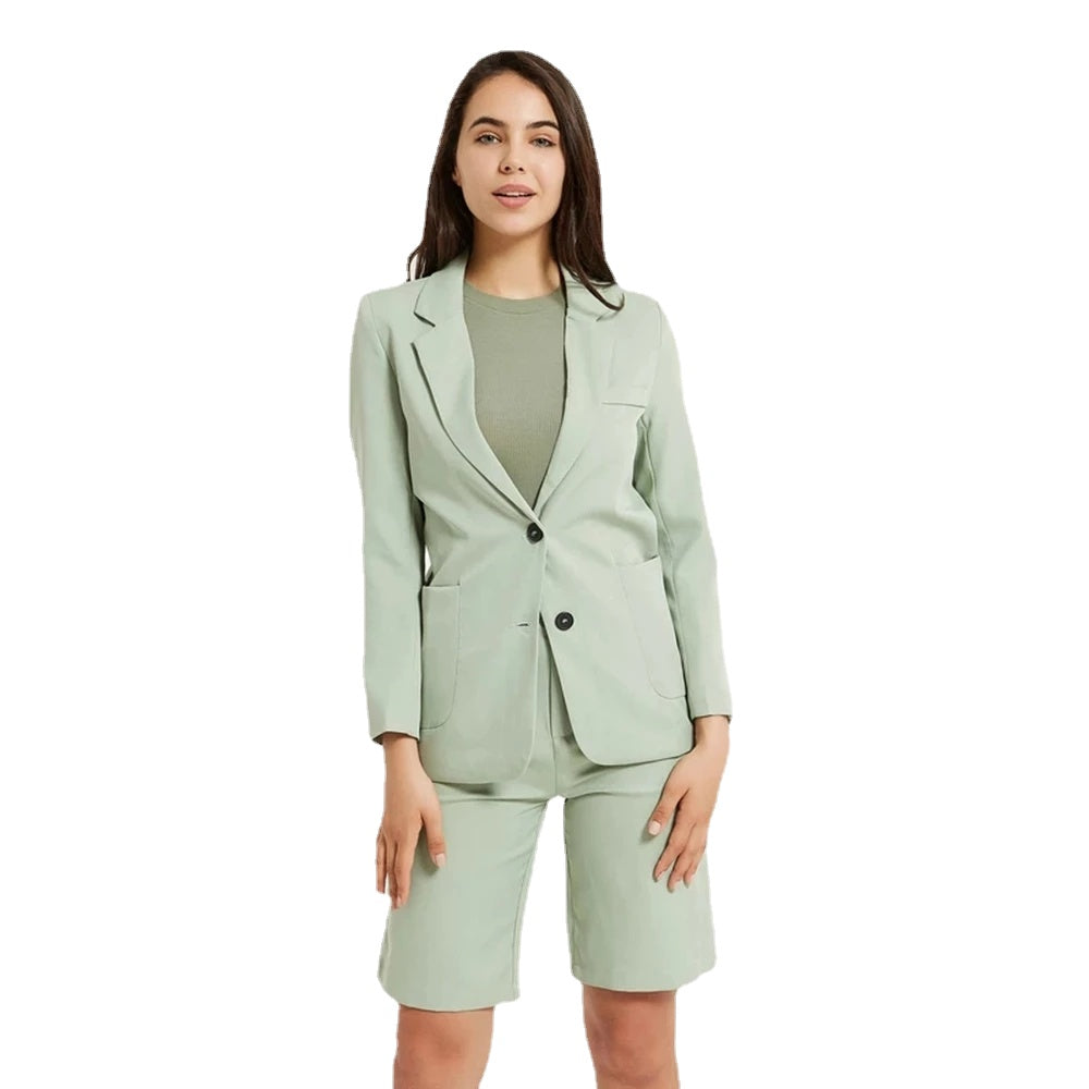 Trajes de mujer verde claro de 2 piezas, chaqueta, pantalón corto, para oficina, de negocios, conjuntos de ropa formal de trabajo hechos a medida. 