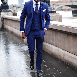 Traje azul de 3 piezas para hombre, ideal como regalo para fiesta, corte entallado, para graduación y cena. 