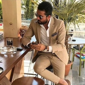 Trajes de lujo para hombre, color marfil claro, 2 piezas, corte entallado, trajes formales de moda, trajes de novio para boda, trajes de fiesta, trajes a medida 