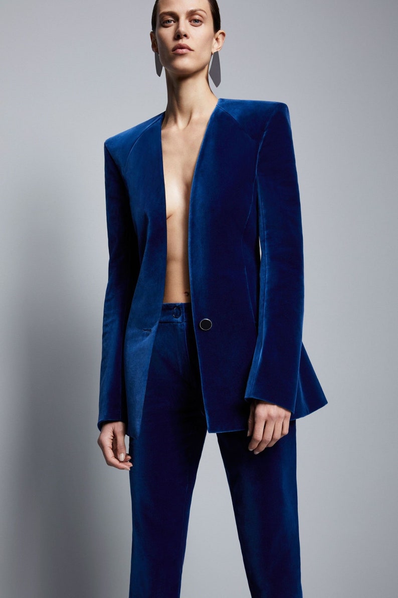 Costume en velours bleu pour femme / tailleur pantalon pour fille / smoking pour femme / tailleur pantalon pour femme / costume d'affaires pour femme / costume sur mesure pour femme / ensemble de costume manteau 