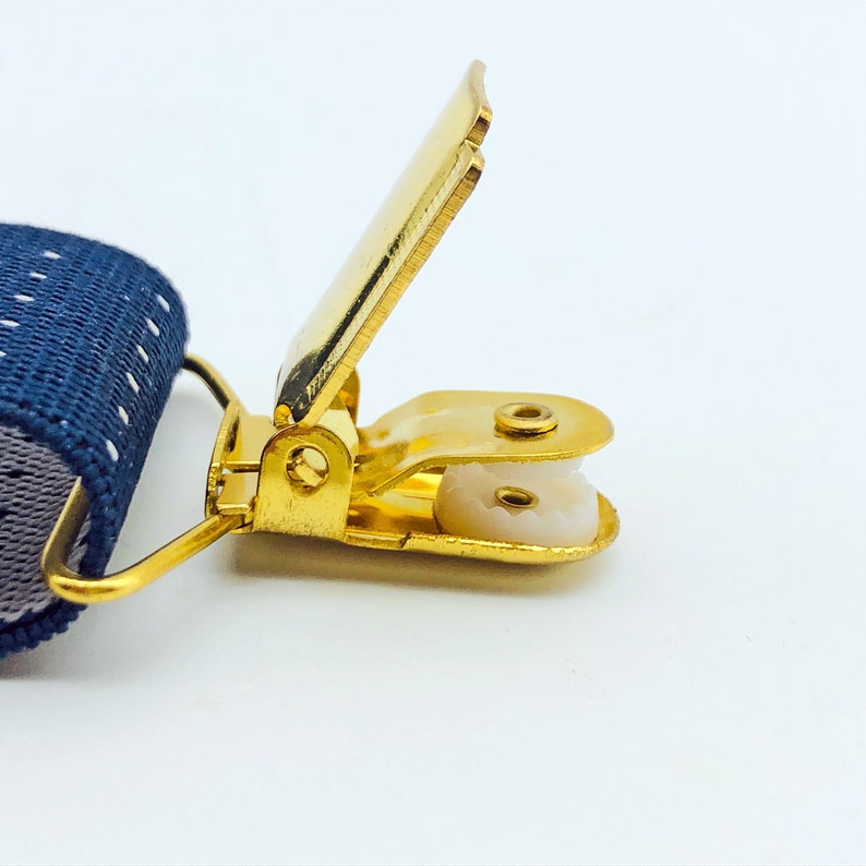 Bretelles vintage pour homme, bleu marine et pois blancs, avec bande élastique. Bretelles extensibles réglables à pinces. 35 mm de large. Accessoire vestimentaire pour homme. 