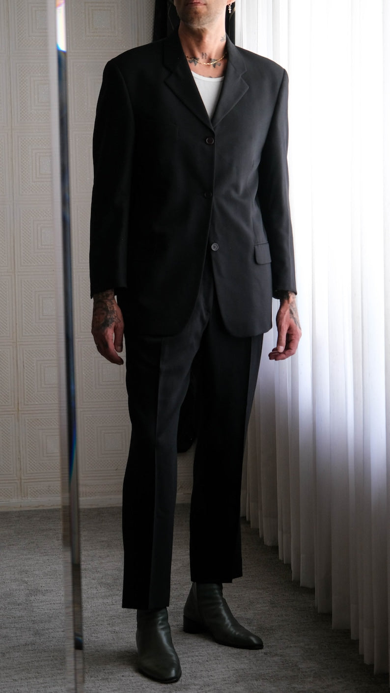 Costume trois boutons en gabardine de laine noire Giorgio Sanetti vintage des années 90 | Fabriqué en Italie | 