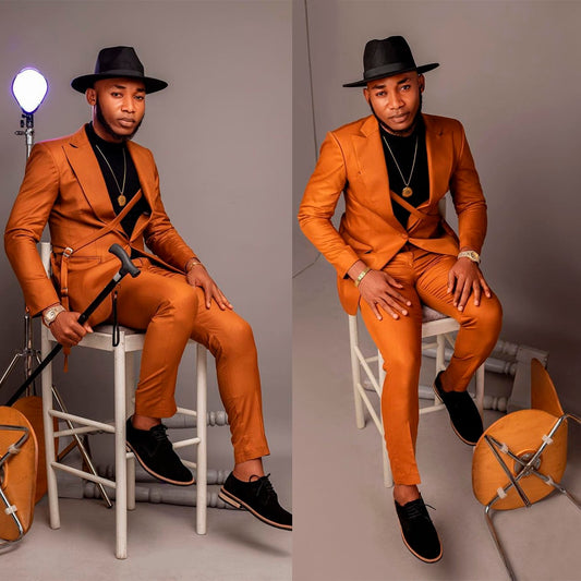 Brown Groom Men Wedding Tuxedos Classic Fit Outfits Custom Made  Party Prom Blazer Wear 2 Pieces