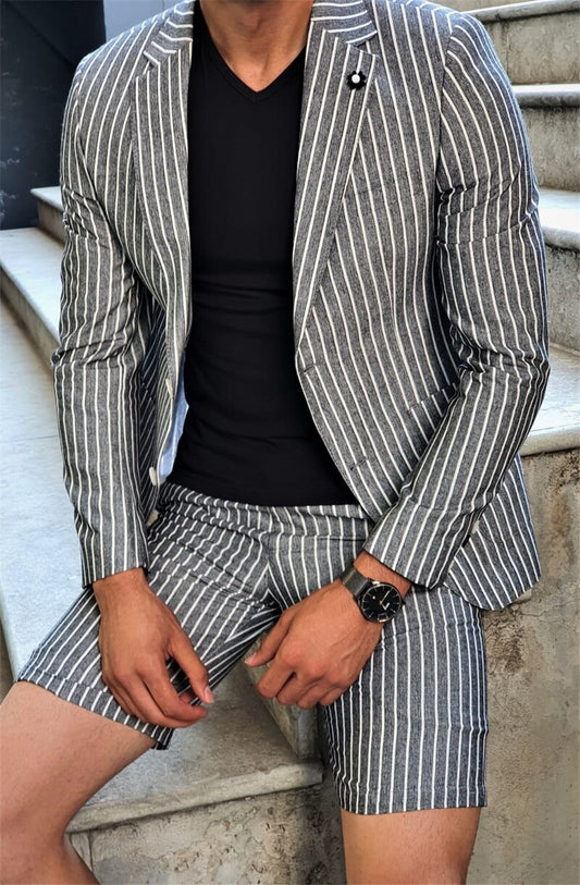 Casual Gray Stripes Men Suits 2 Pieces Short Pant Casual Suit Peaked Lapel Blazer Suit Coat+Pant