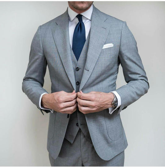 Traje gris para hombre, esmoquin de boda con dos botones y solapa de pico, ideal para fiesta de graduación (chaqueta, chaleco y pantalones) 